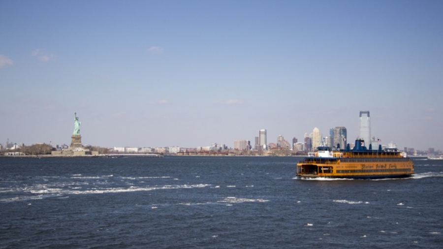 New-York-Liberty_Island_Staten_Island_Ferry