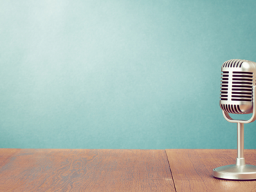 microphone-table